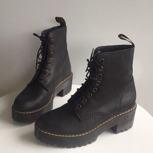 Dr. Martens Shriver heeled platform Black with Yellow Stitching lace up boots